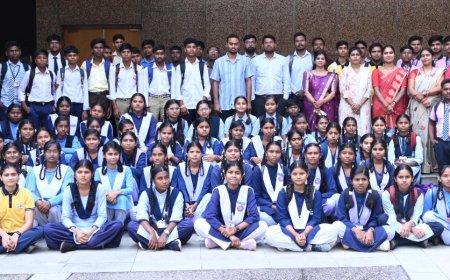 शिक्षकों एवं विद्यार्थियों की कक्षा में नियमित उपस्थिति की होनी चाहिए मानिटरिंग...