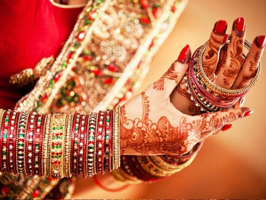 करवा चौथ पर नई नवेली दुल्हन की तरह हों तैयार, जरूर करें ये 16 श्रृंगार