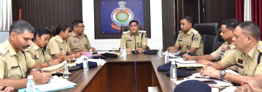 आगामी दीपावली त्यौहार छठ पर्व पर शांति एवं सुरक्षा व्यवस्था बनाएं रखने दिए गए निर्देश...